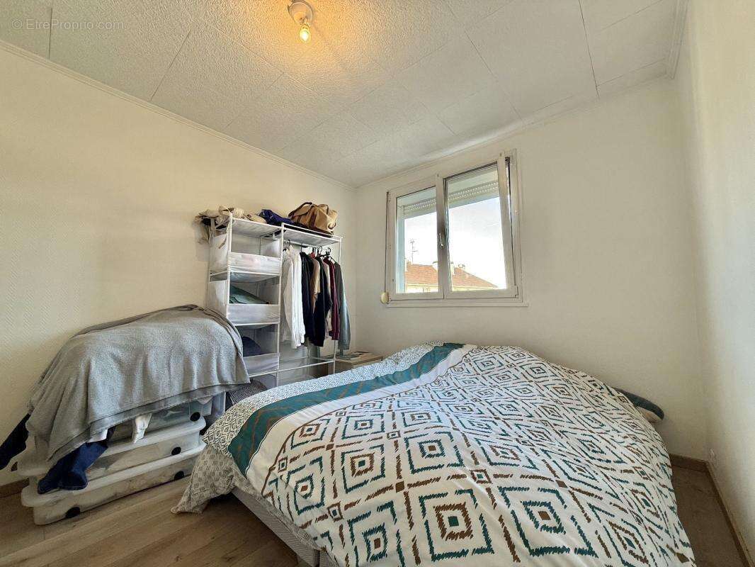 Appartement à CHENOVE