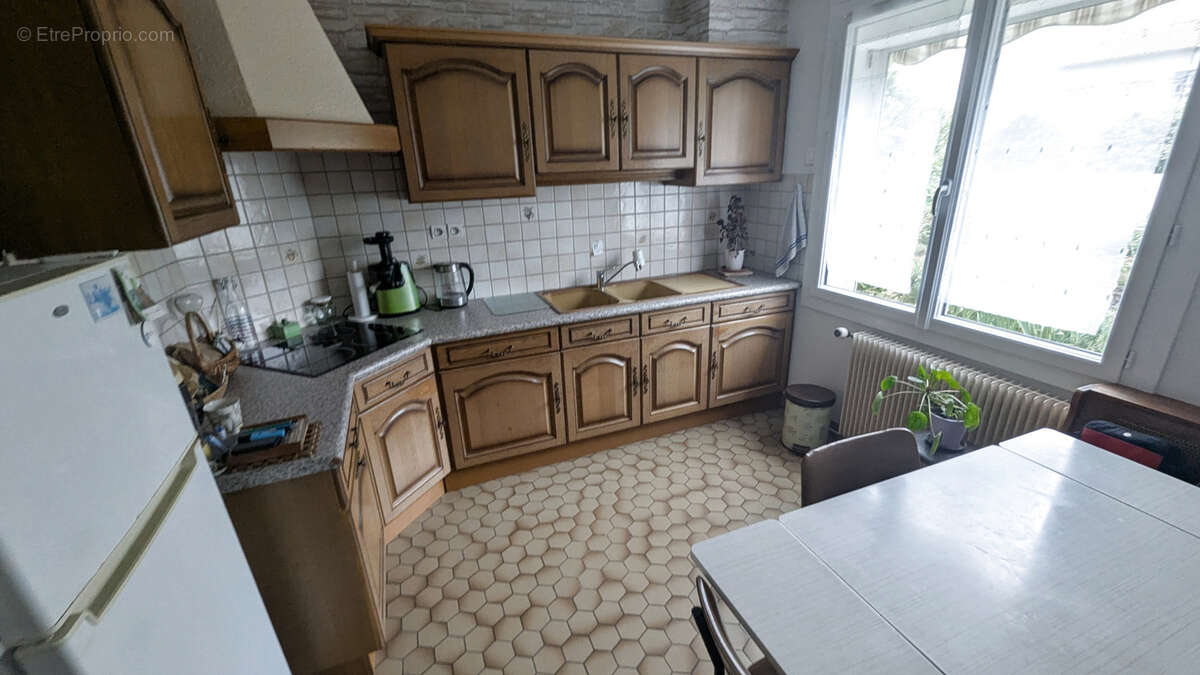 Maison à MAGNE
