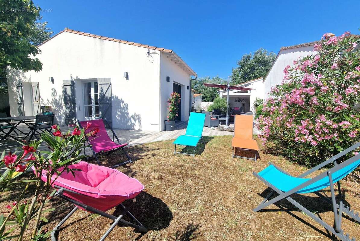 Maison à LA COUARDE-SUR-MER