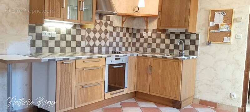 Maison à LE GRAND-SERRE