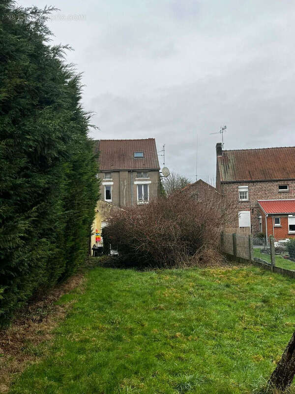 Maison à VIEUX-CONDE