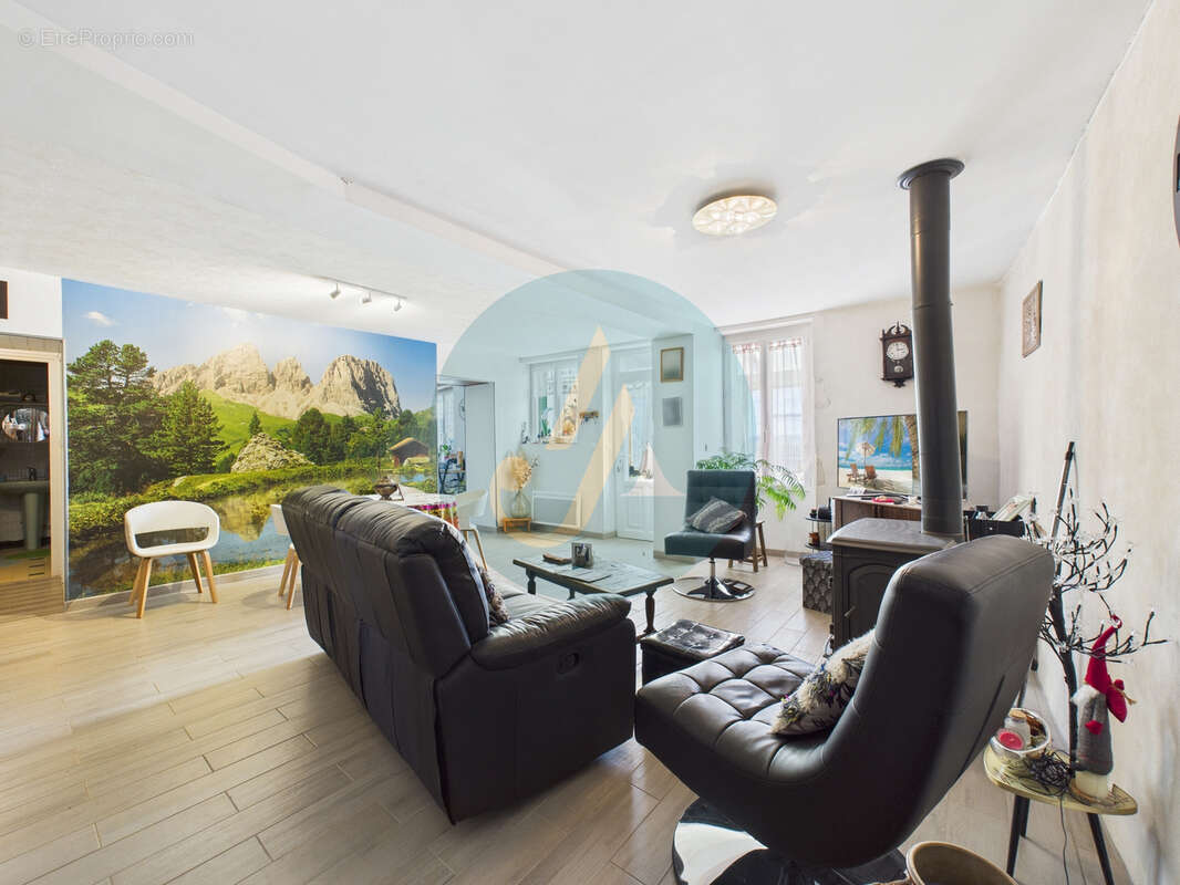 Maison à COSNE-COURS-SUR-LOIRE