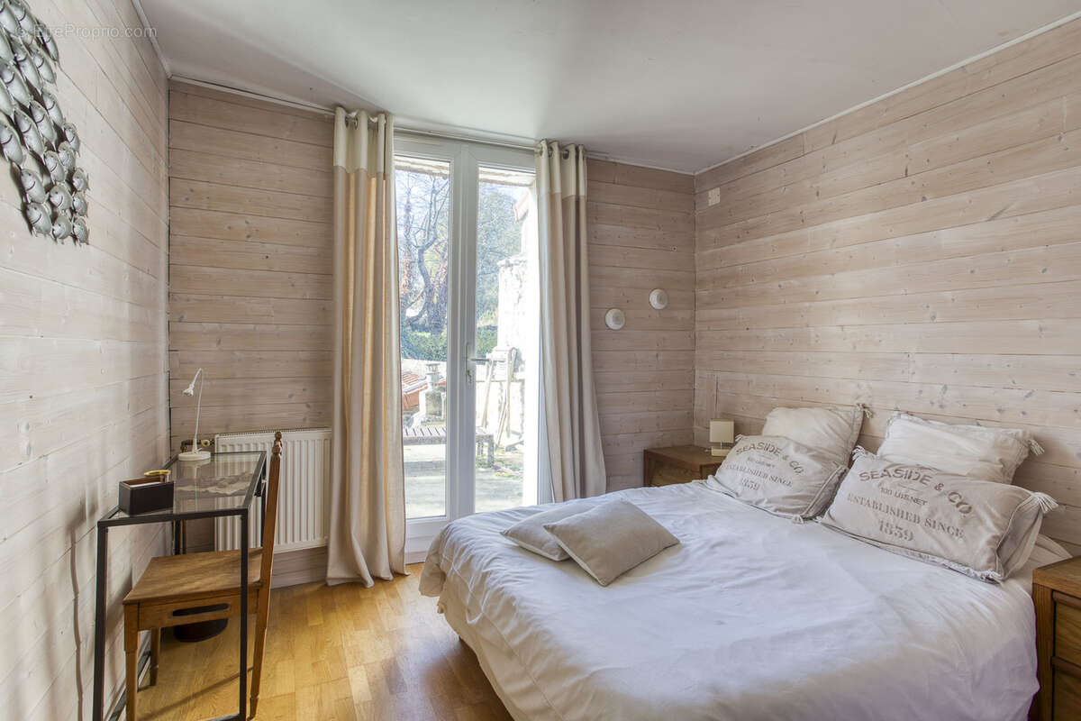 Maison à MONTFORT-L'AMAURY