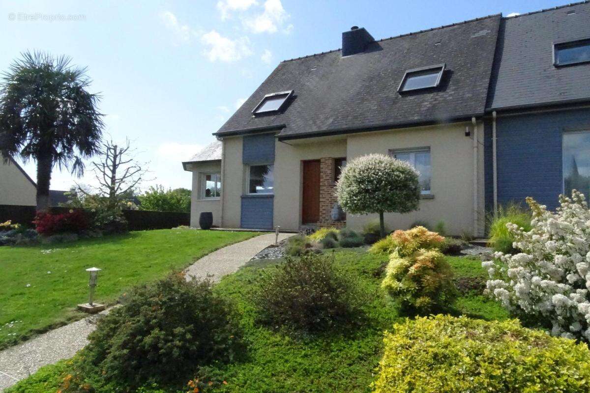 Maison à SENS-DE-BRETAGNE