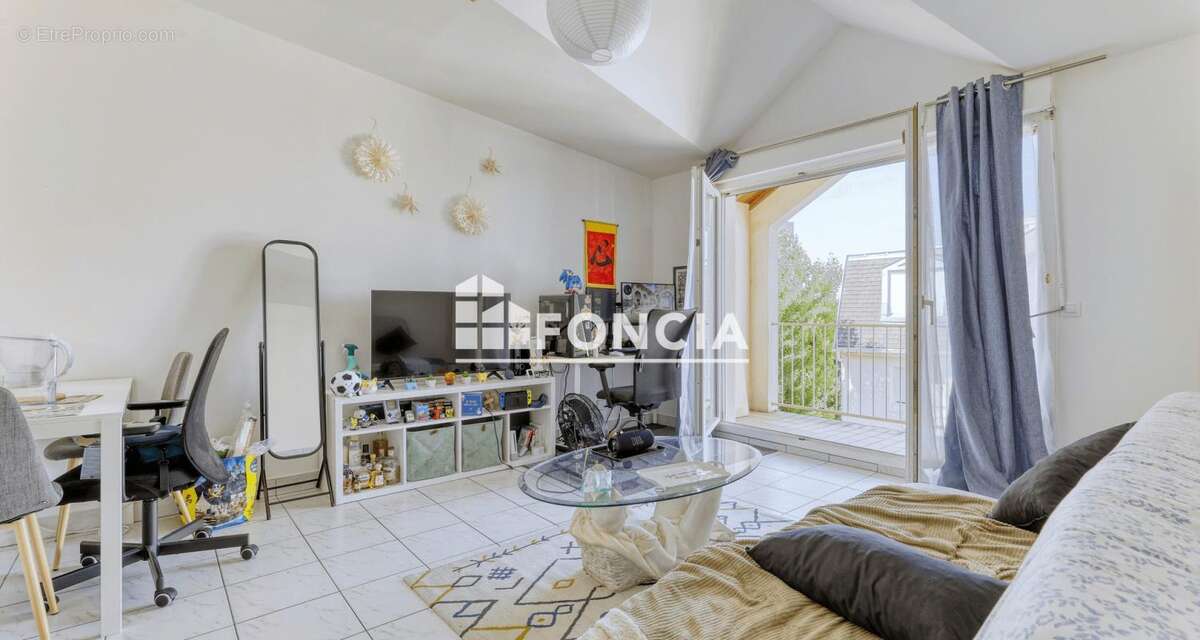 Appartement à CHEVILLY-LARUE