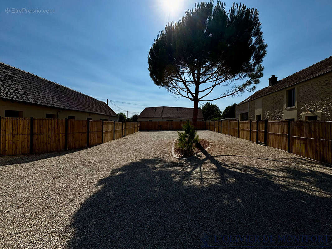 Maison de ville d'exception - 4 pièces, 112 m² au sol, calme et lumineux - photo 17