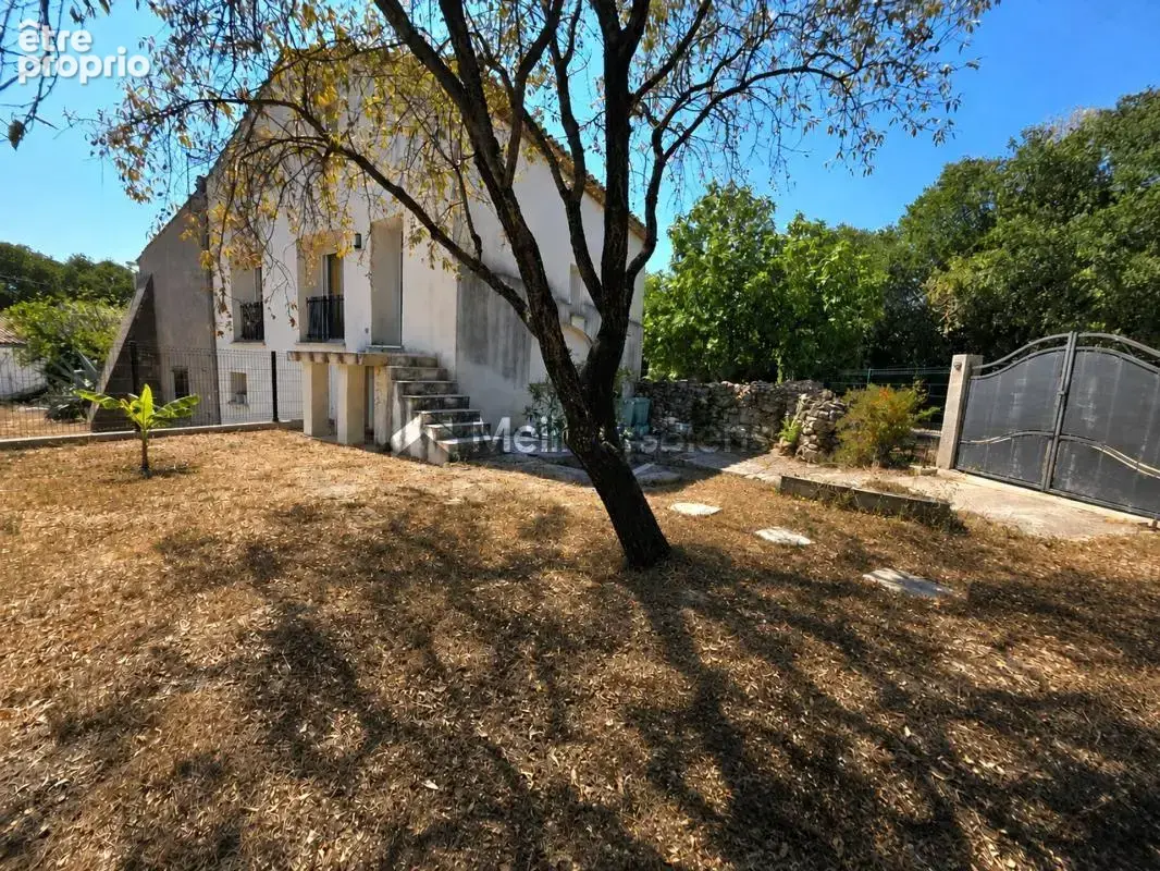 Ancienne Grange rénovée de 126 m² avec jardin et grand garage - photo 17