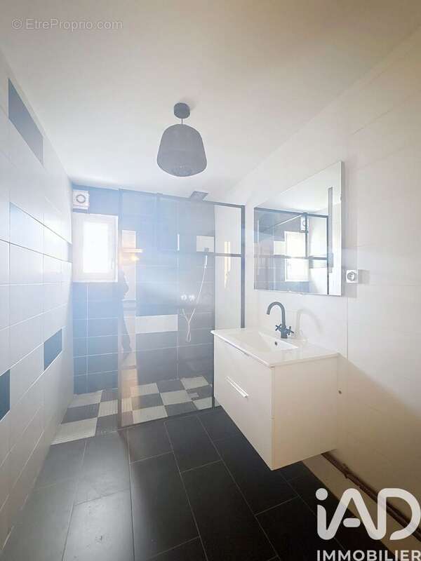 Photo 4 - Appartement à AMBARES-ET-LAGRAVE