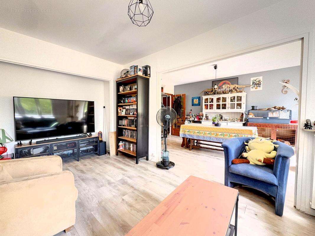 T5 3 à 4 chambres cellier, garage et cave au rez-de-chaussée à Chenôve - photo 5