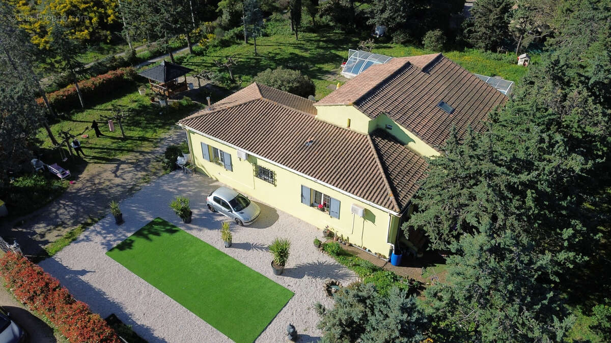 Maison à SAINT-ANDRE-DE-SANGONIS