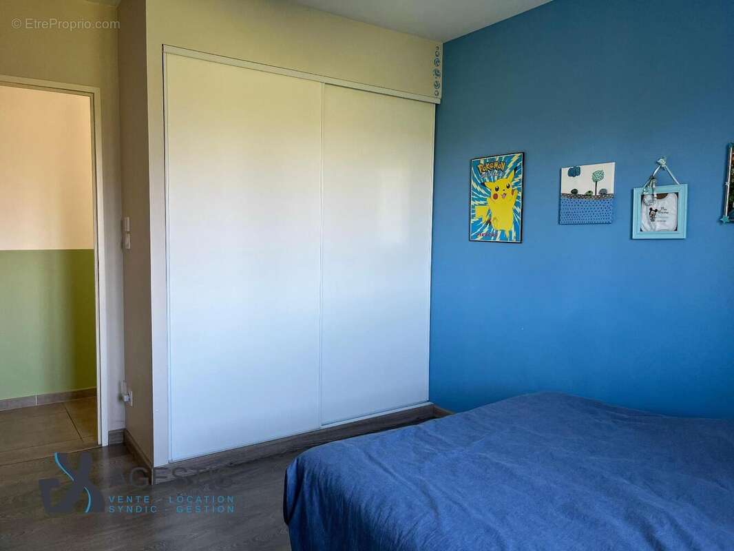   - Maison à LABRUGUIERE