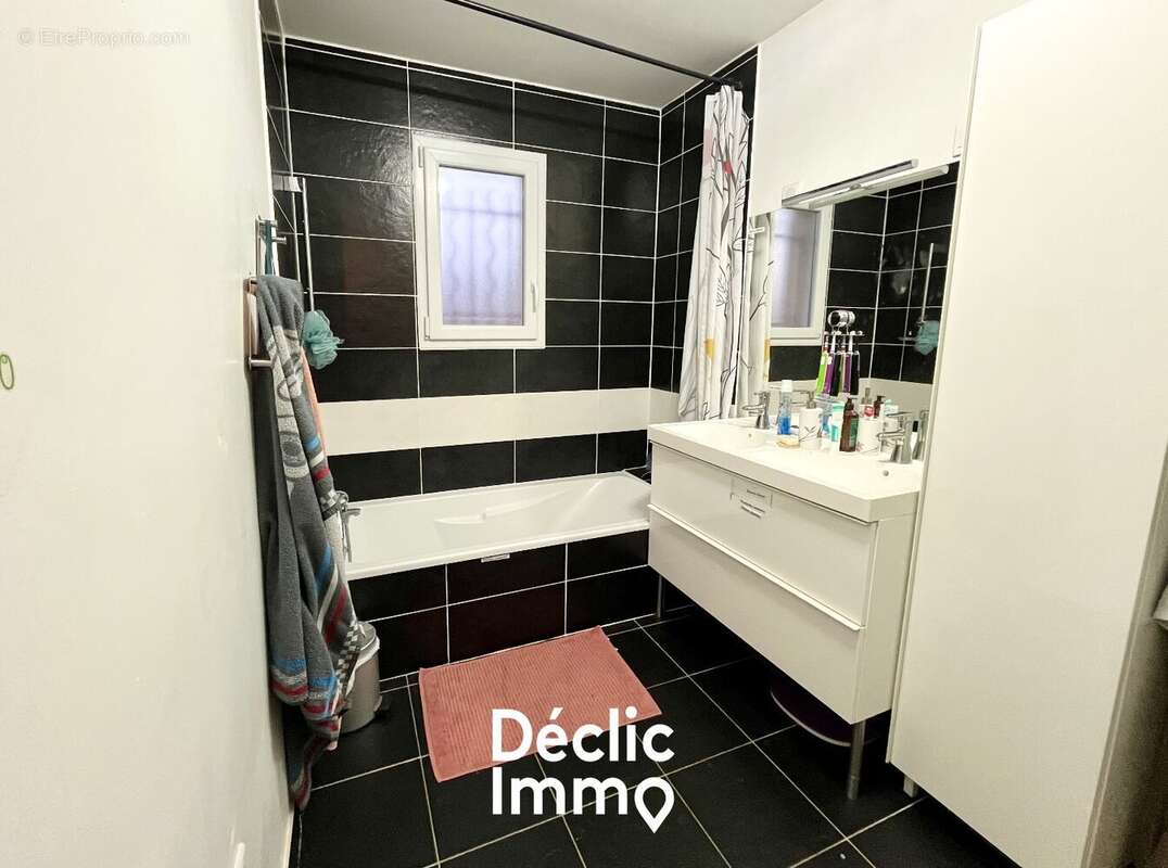 Maison à VOUNEUIL-SOUS-BIARD