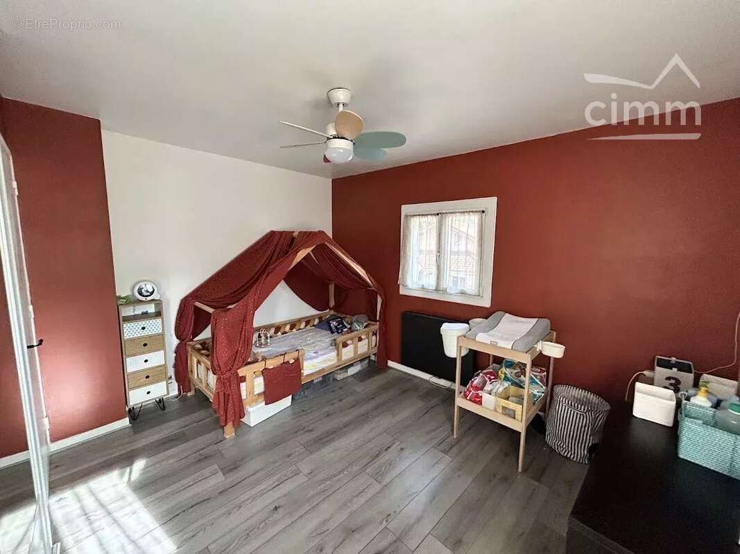 Maison à SAINT-EGREVE