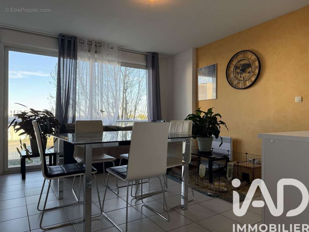 Photo 3 - Appartement à LUC-LA-PRIMAUBE
