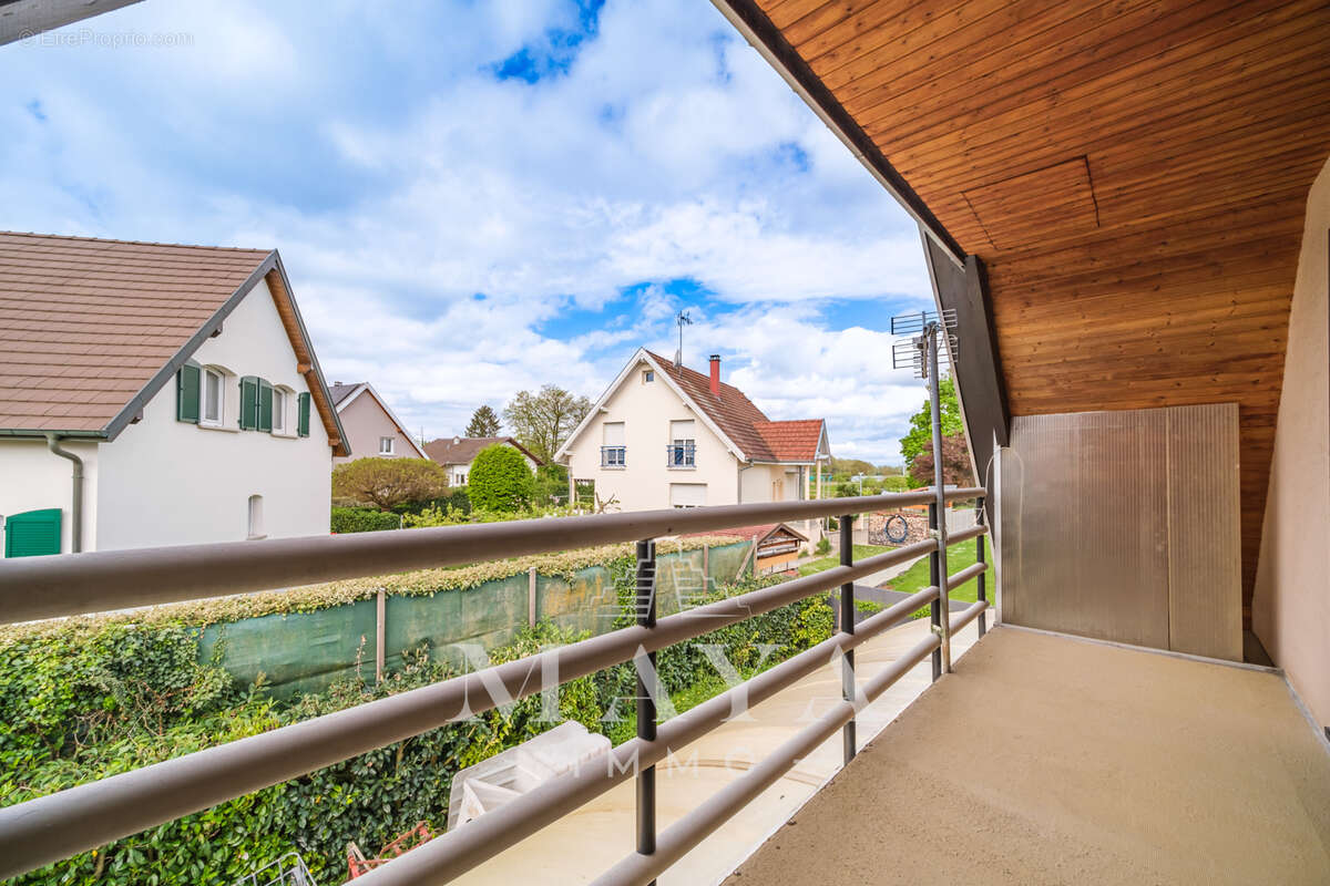 Maison à VILLAGE-NEUF