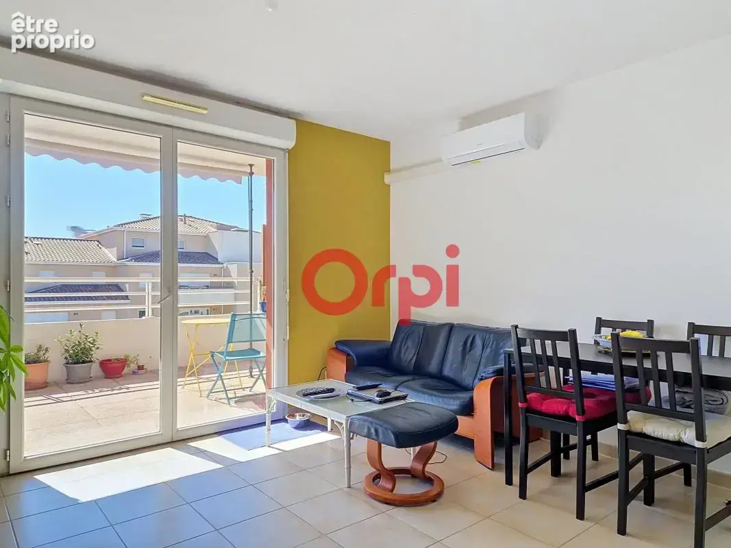 Appartement À Vendre T2 de 41 m² , ascenseur, terrasse et place privative sous-sol LA SEYNE SUR MER - photo 3