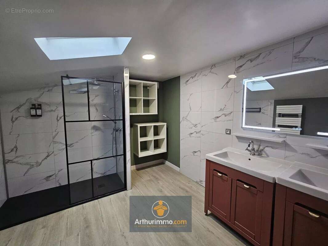 Maison à LA GREVE-SUR-MIGNON