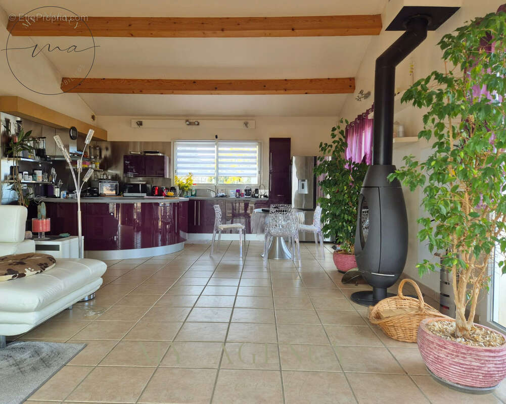 Maison à ADISSAN