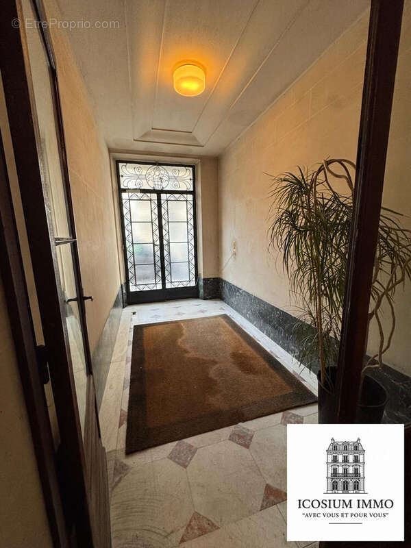Appartement à PARIS-14E