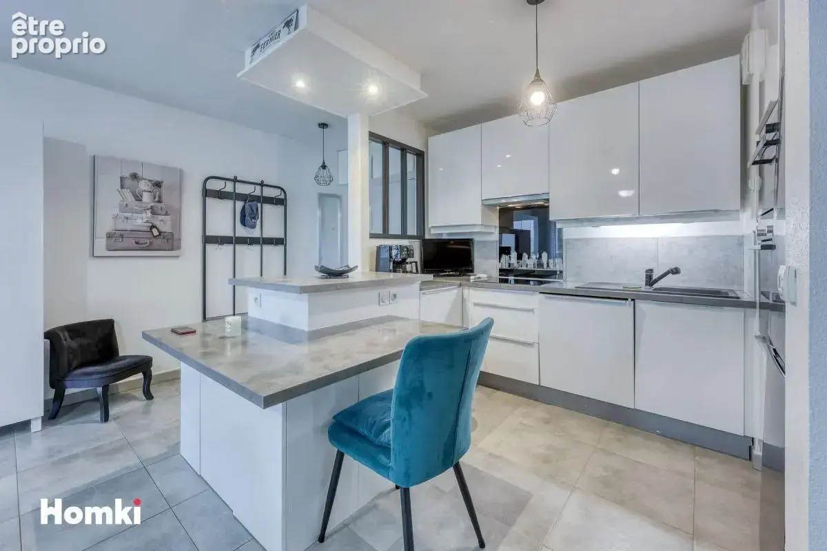 Appartement T3 de 65 m² -terrasse,–garage–ascenseur à La Valette-du-Var 83160, Rue Hermes - photo 4