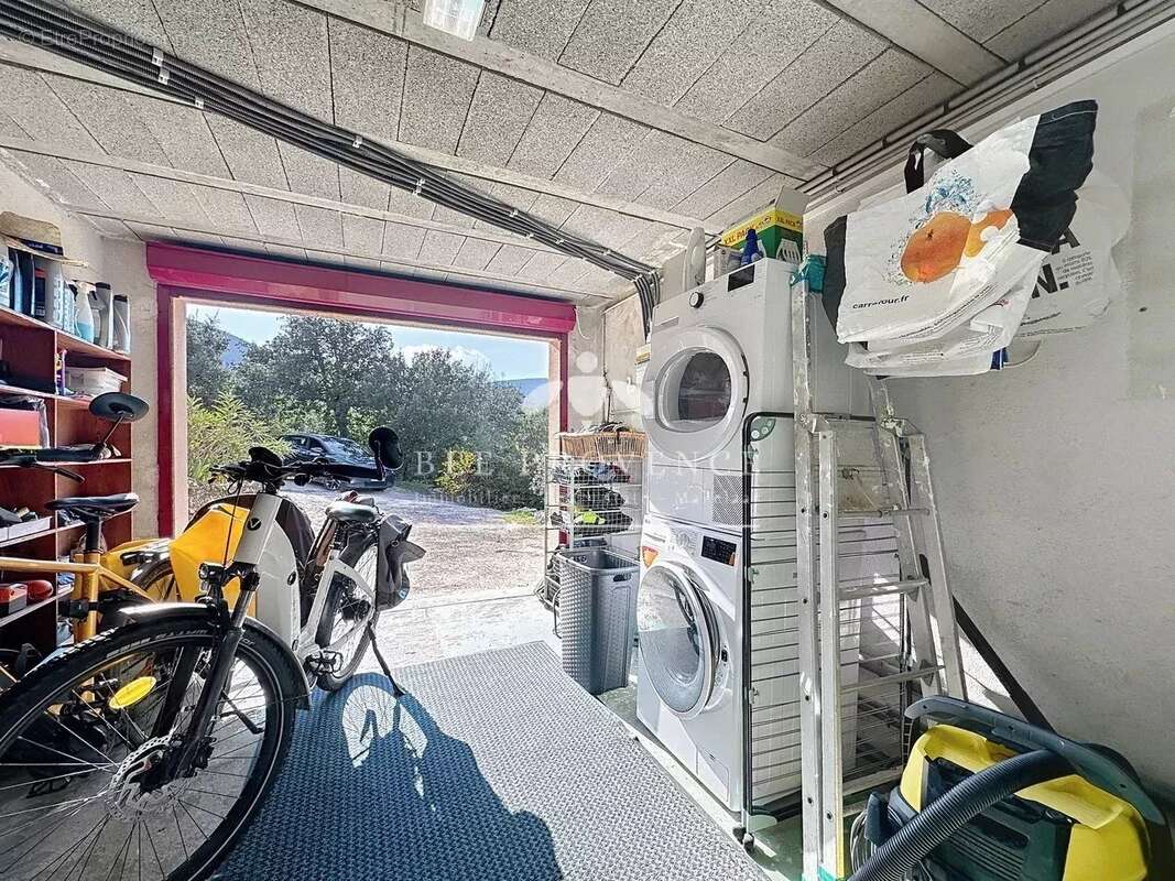 Maison à SOLLIES-TOUCAS