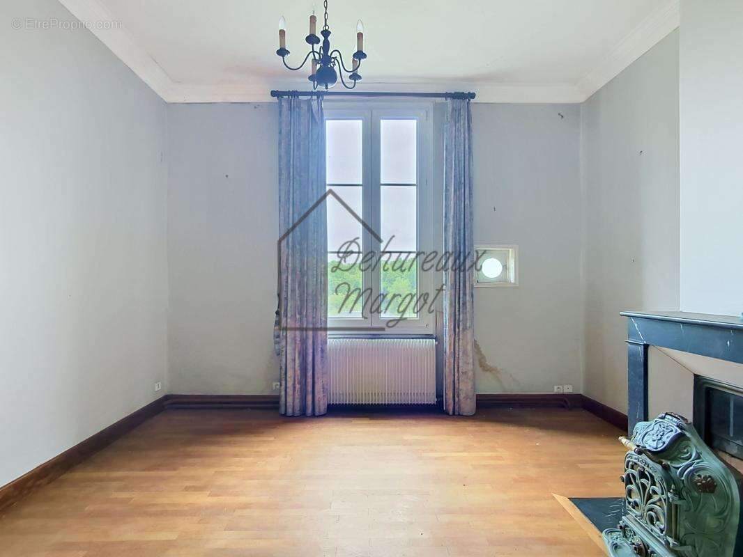 Appartement à CHATEAU-RENAULT