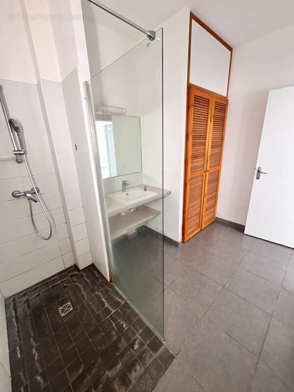 Appartement à SAINT-DENIS