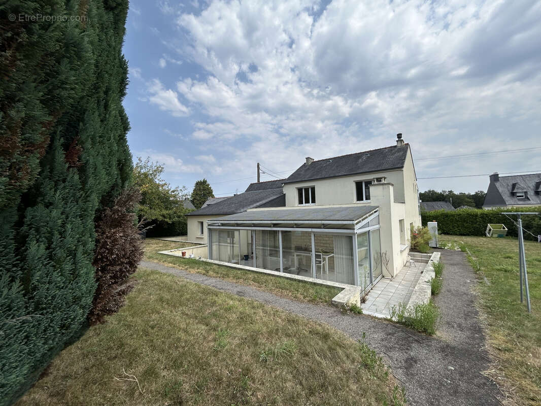 Maison à CAMORS