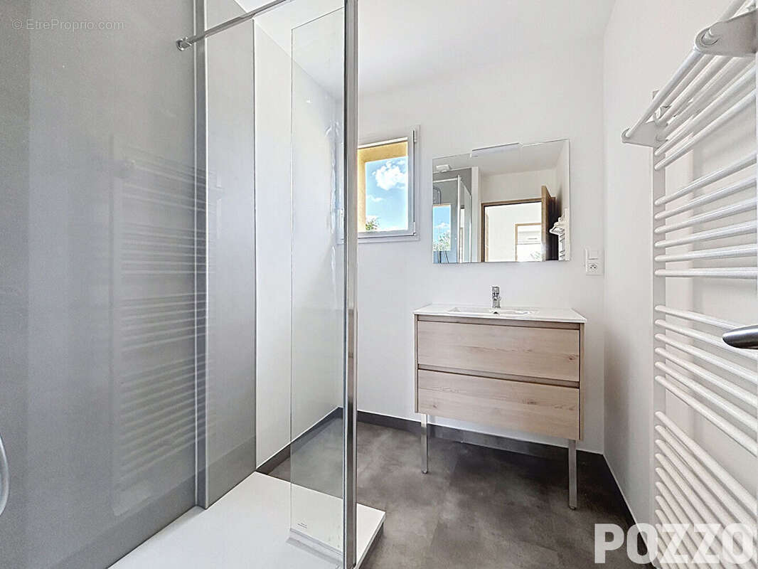 A Vendre -  Avranches - Appartement 4 pièce(s) 98,68 m² - terrasse et parking - photo 6