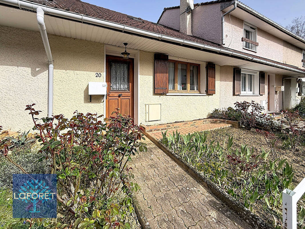 Maison à LE PLESSIS-PATE