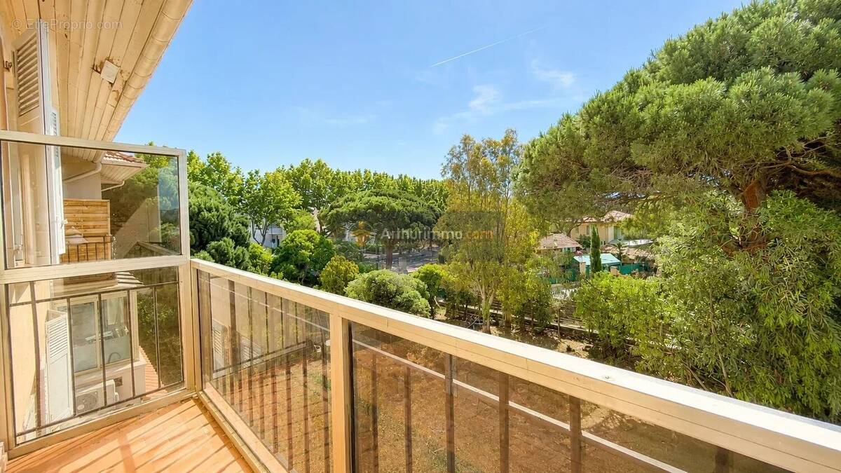 Appartement à FREJUS