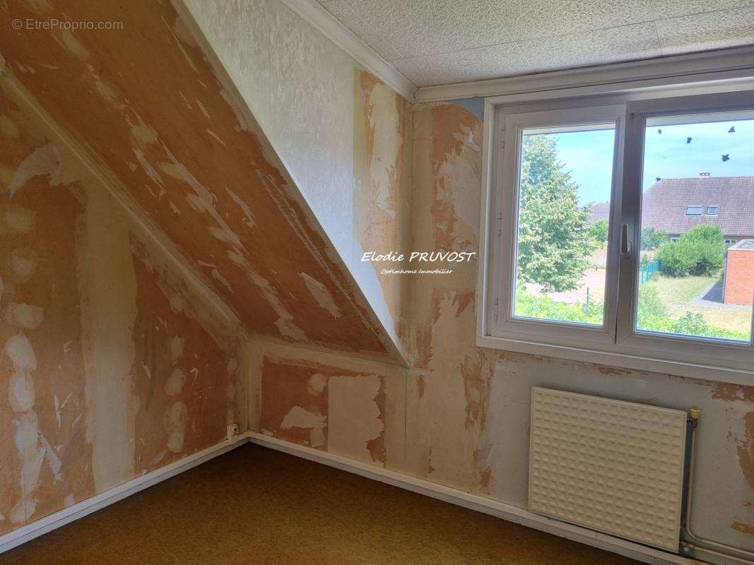 Maison 3 chambres sur sous sol complet + garage - photo 11