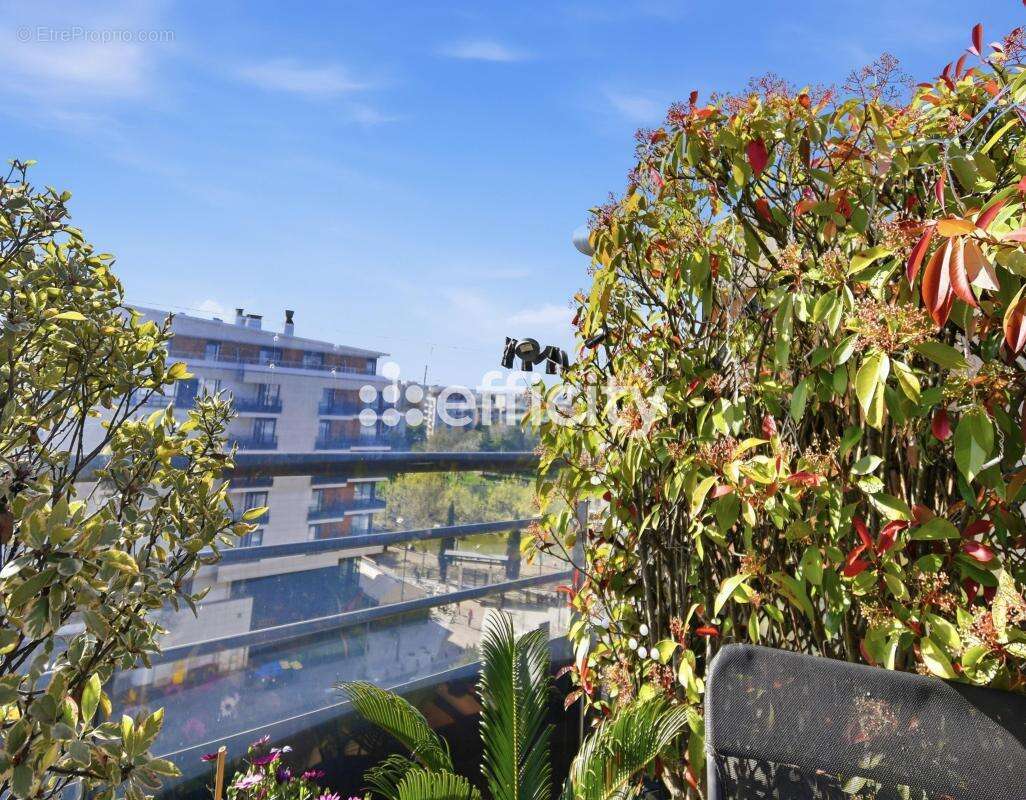 Appartement à BOIS-COLOMBES