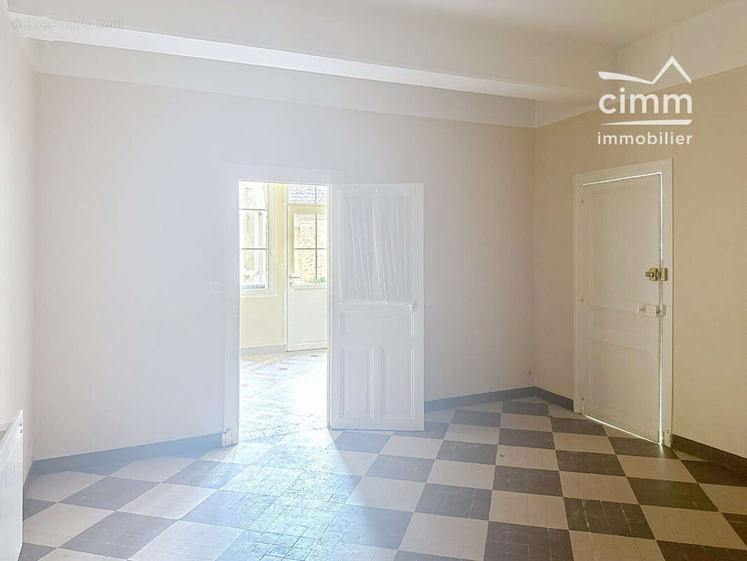 Commerce 125 m² à Chatillon-Coligny  - photo 9