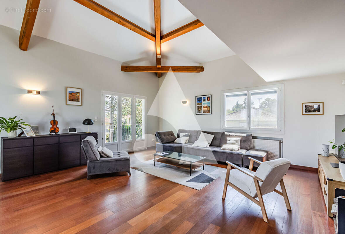 Maison à CHAZAY-D&#039;AZERGUES