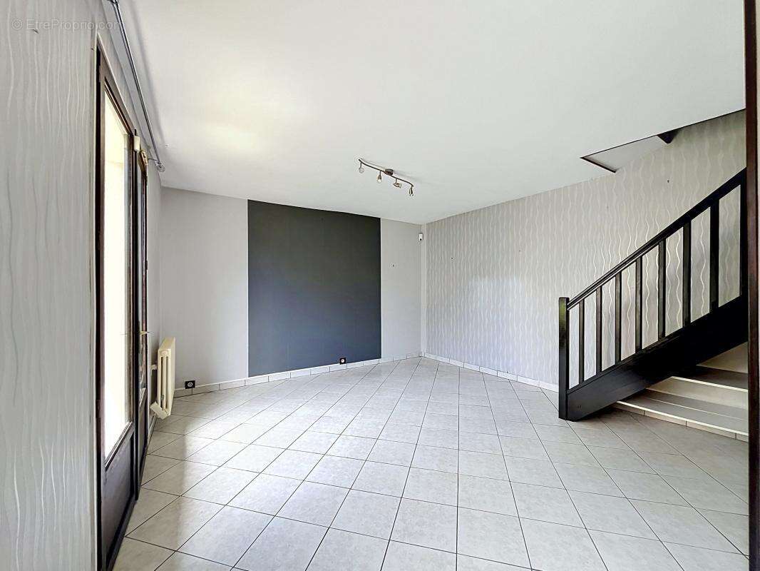 Maison 78 m² à Les Pavillons-Sous-Bois  - photo 5