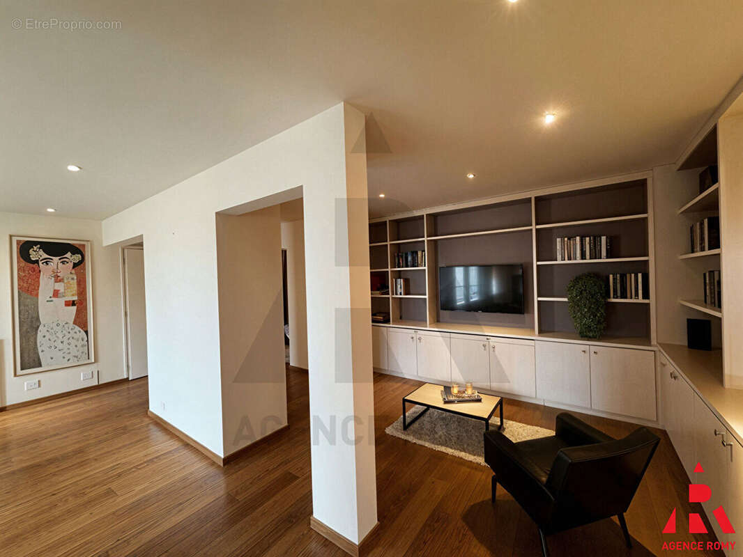 Appartement à VERSAILLES