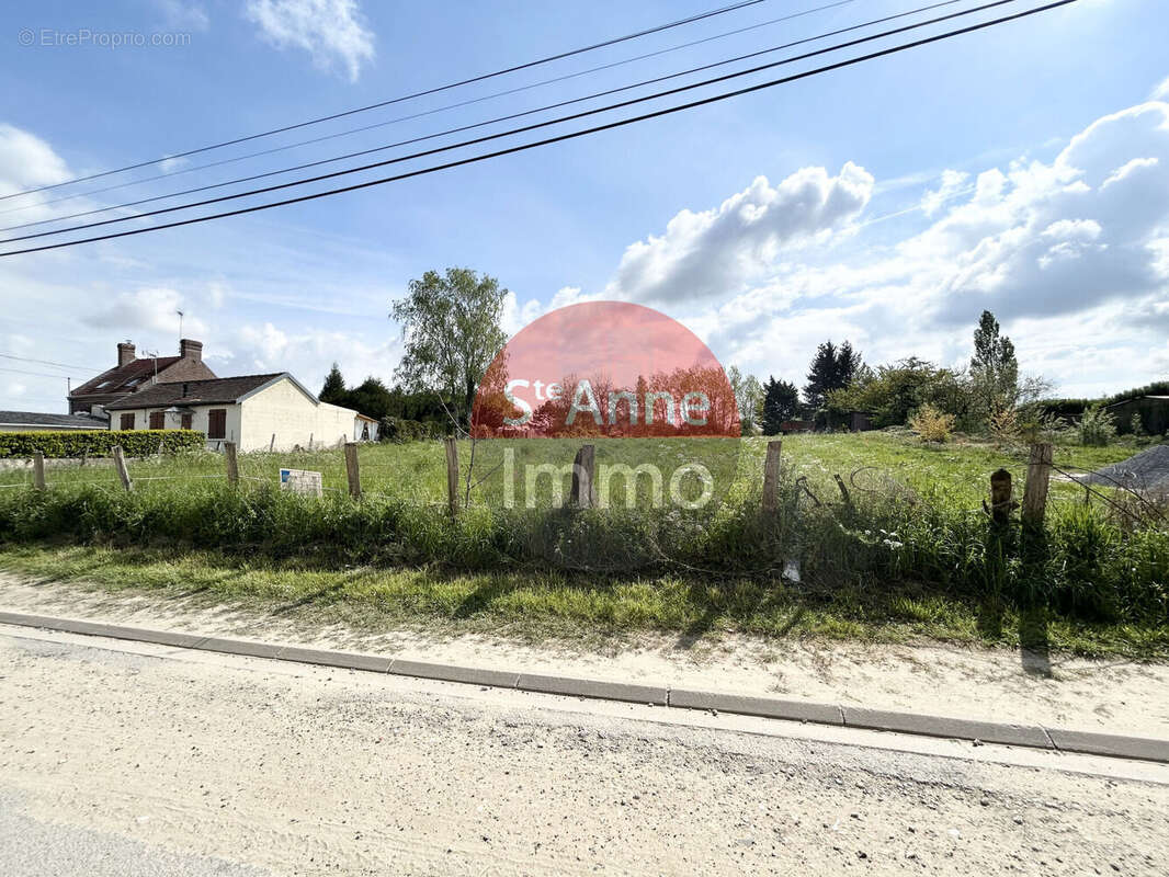 Photo 3 - Terrain à BEUVRAIGNES