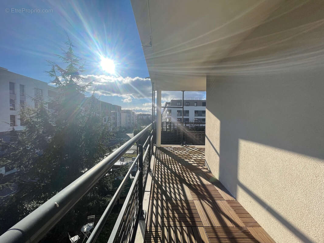 Appartement 3 chambres - Grande terrasse et centre - photo 16