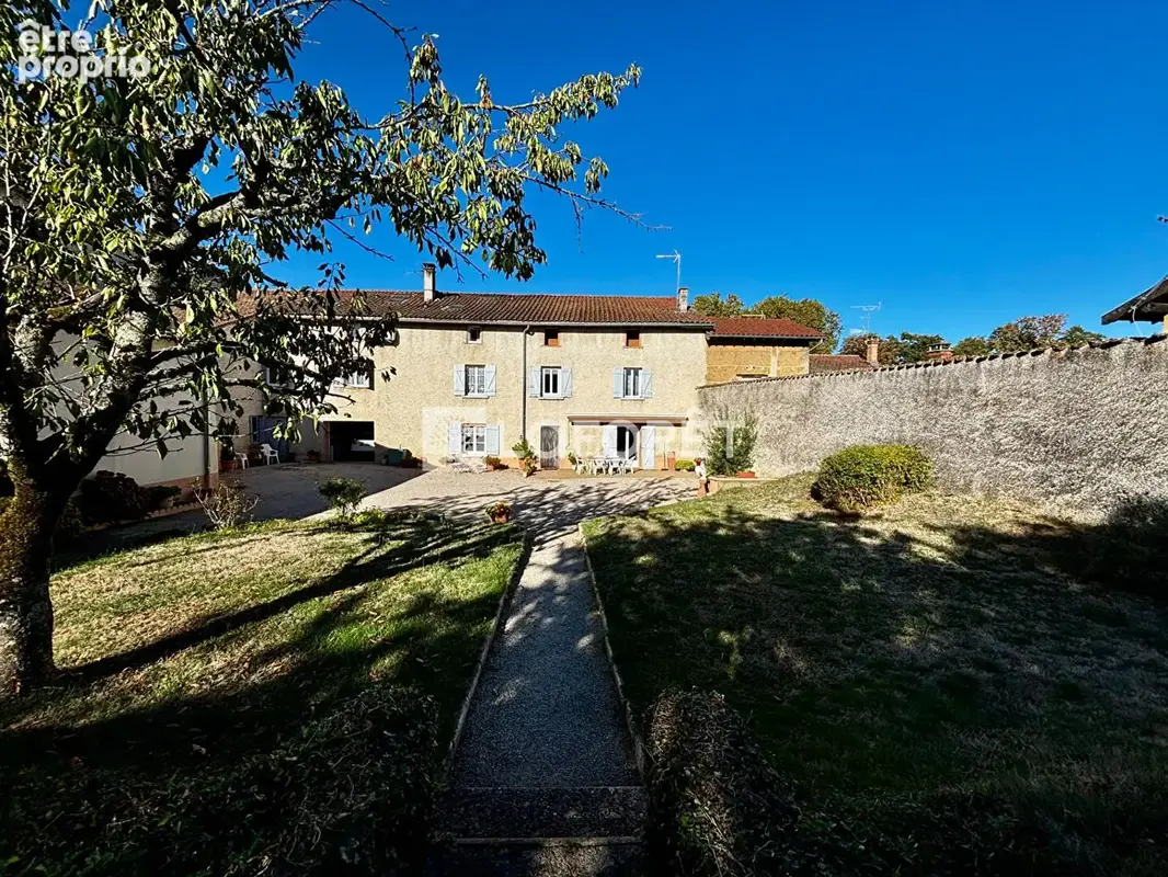Maison à AMBERIEUX-EN-DOMBES