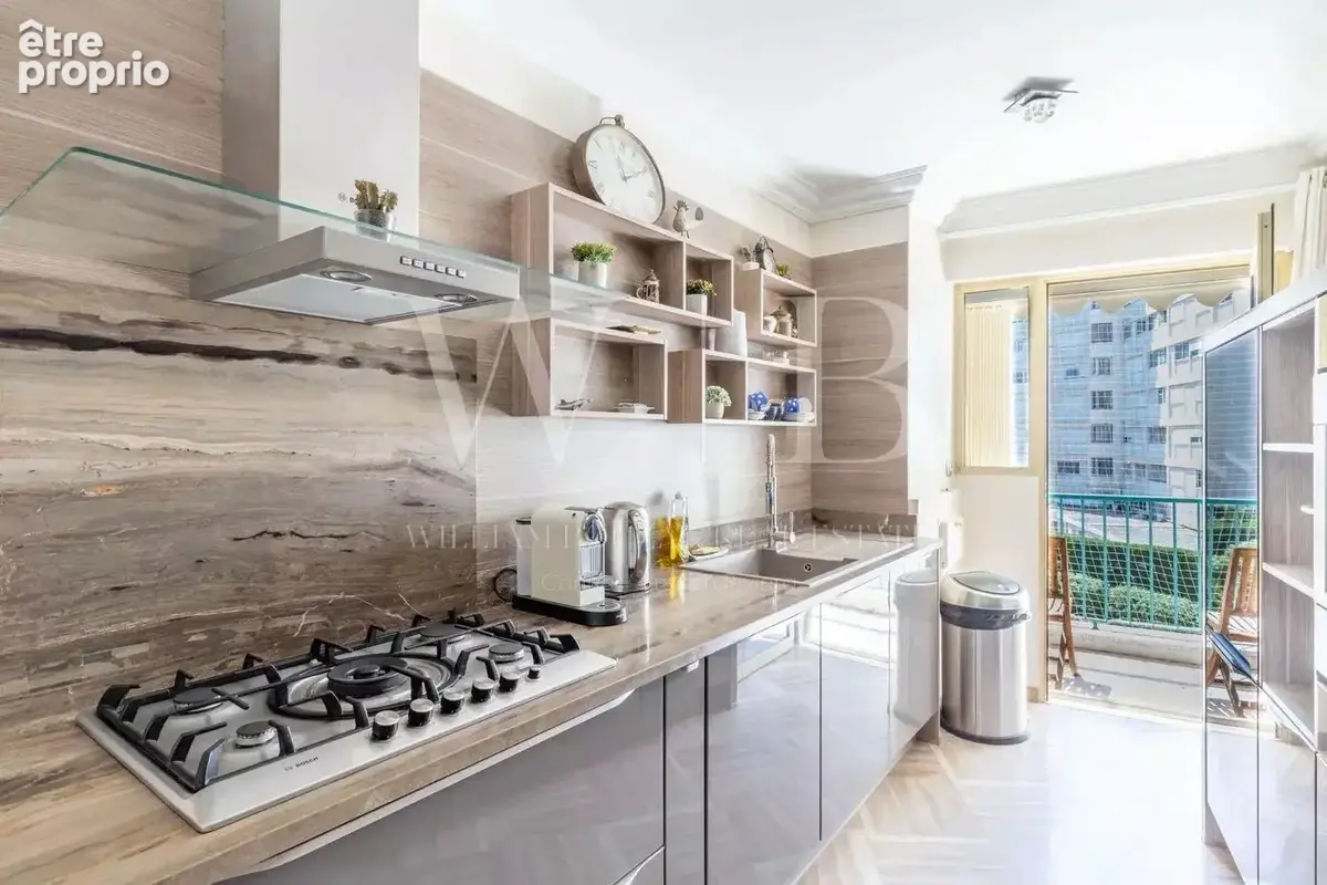 Cannes, la Croisette - Port Canto. Appartement de 229 m² avec vue mer + dépendances - photo 8