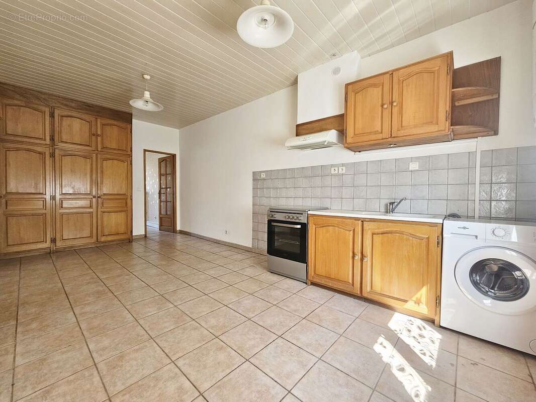 Photo 6 - Appartement à SAINT-GENEST-LERPT
