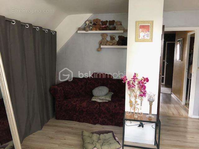 Maison à PETIT-COURONNE