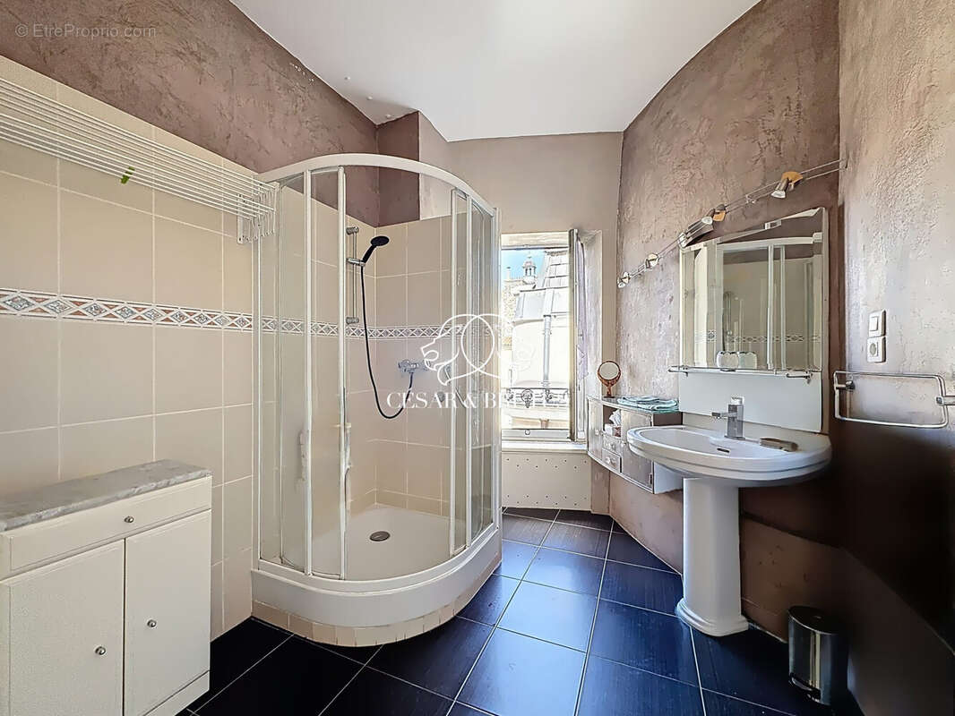 Appartement à LYON-1E