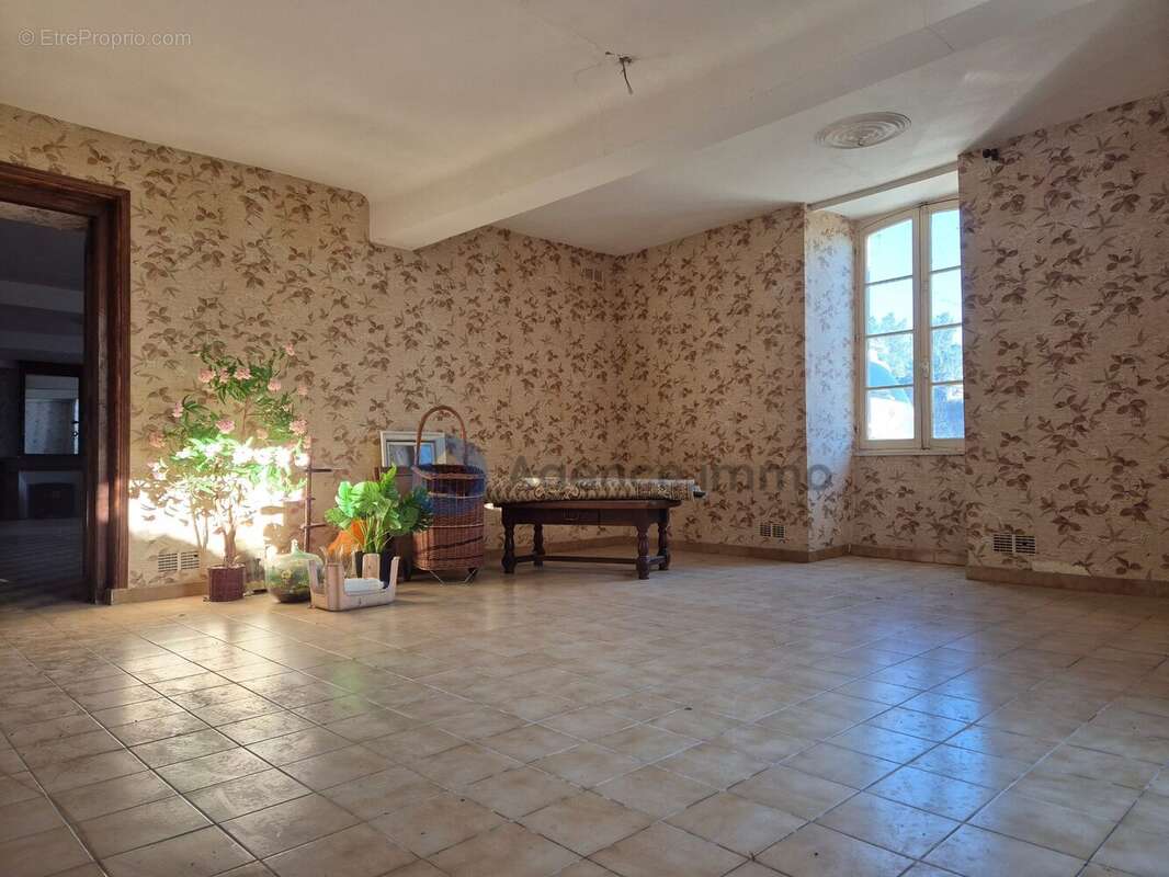 Maison 278 m² à Navarrenx  - photo 6