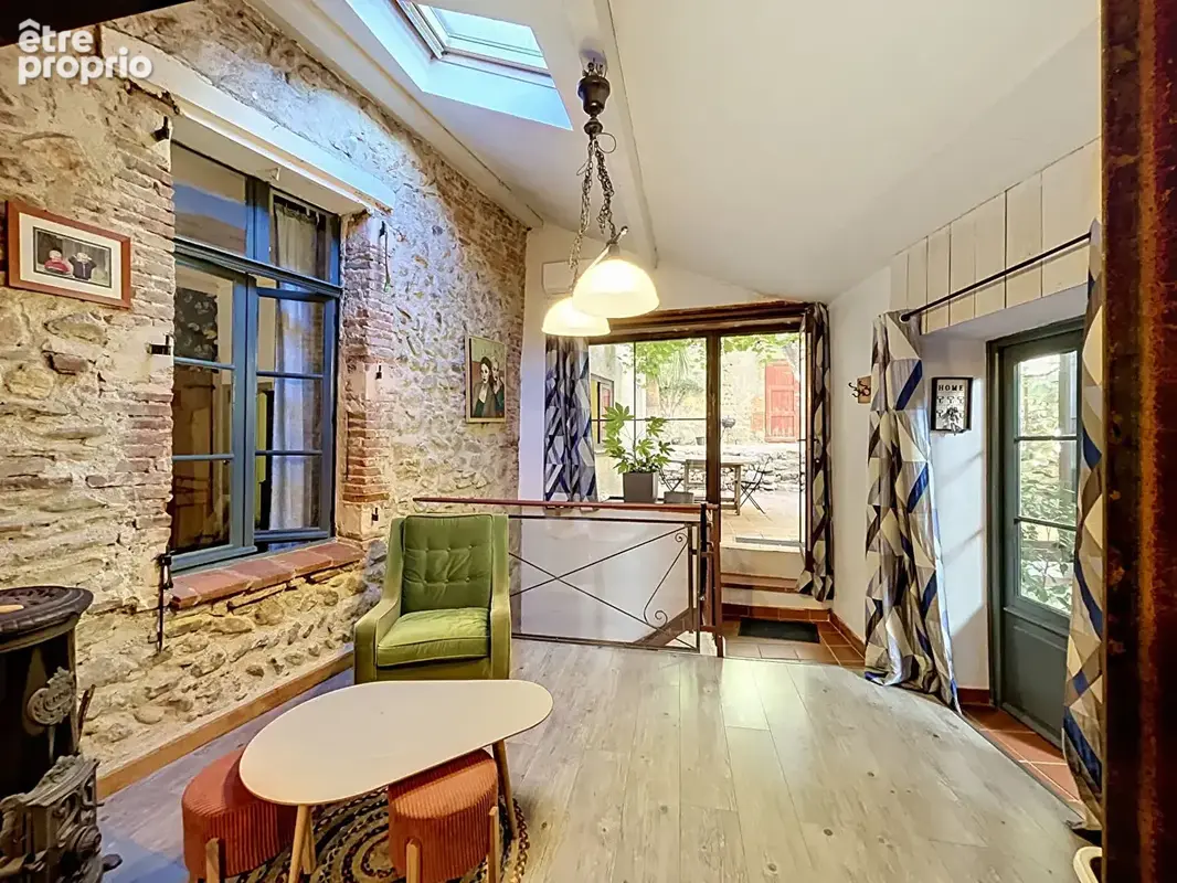 Maison 10 pièces 197 m² à vendre à Thuir (66300) - photo 2