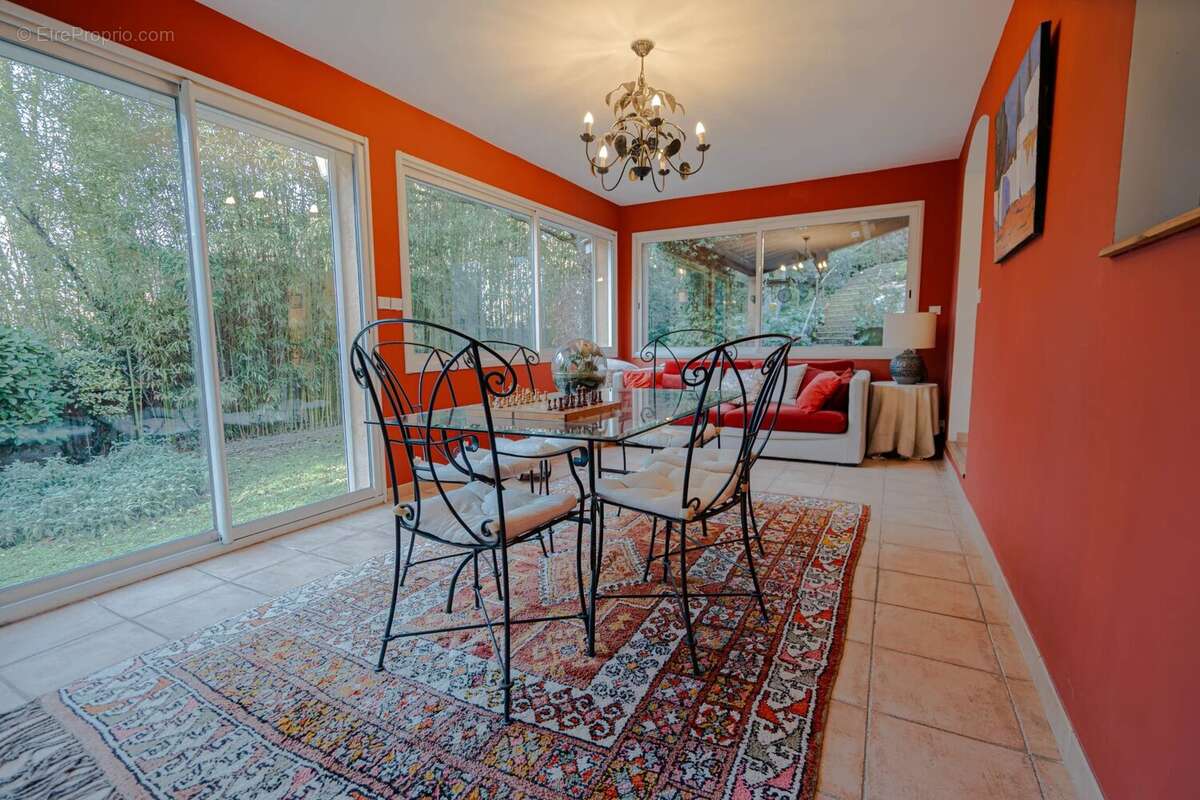 Maison à SAINT-MARC-JAUMEGARDE