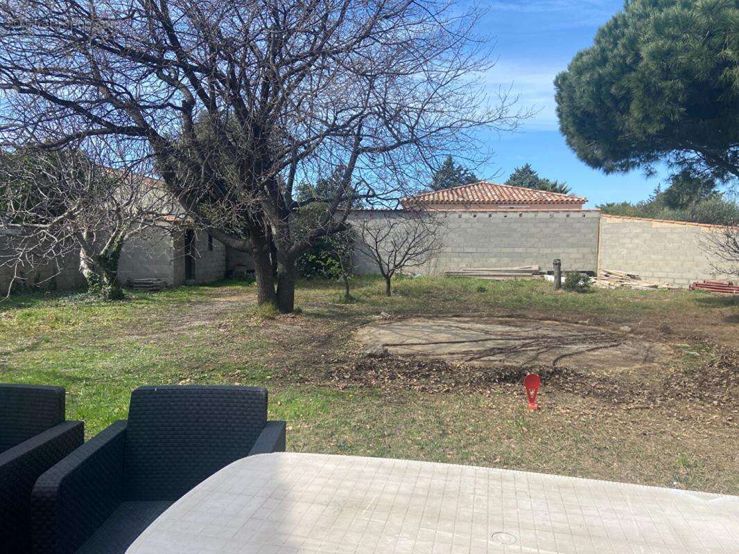 Terrain à FOS-SUR-MER