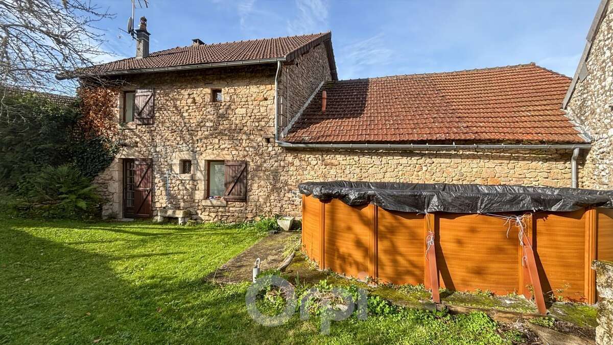 Maison à SAINT-SULPICE-LAURIERE