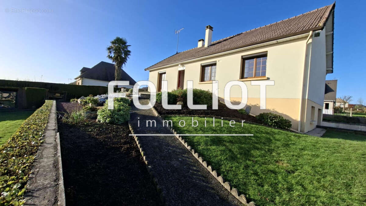 Maison à LA HAYE-PESNEL